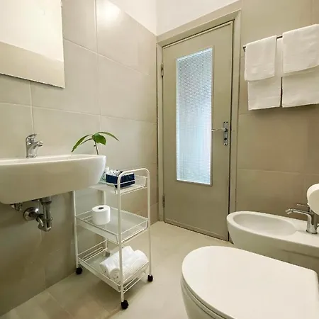 Hotel Dinarica Marotta