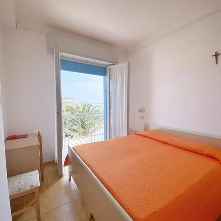 Dinarica Hotel 3*