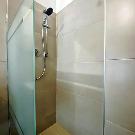 Hotel Dinarica 3*