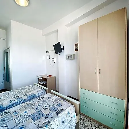 Отель Dinarica 3*