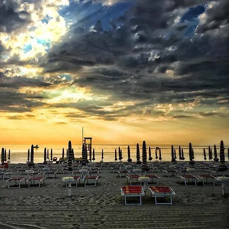 Dinarica Hotel Marotta